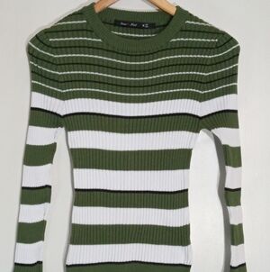 Roma Knit long sleeve ribbed striped stretchy sweater women's size medium